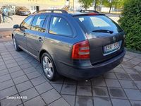 Begagnad Skoda Octavia 141 HK (103 kW) 2006 Mörkgrå (grå) Kombi