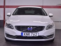 Begagnad Volvo V60 Momentum 181 HK (133 kW) 2014 Vit Kombi