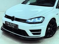 Begagnad VW Golf VII R 301 HK (221 kW) 2016 Oryx white metallic Halvkombi