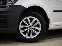 Begagnad VW Caddy 102 HK (75 kW) 2017 Vit Minibuss