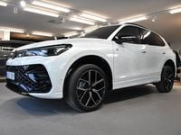 Ny VW Tiguan R-line Edition 194 HK (142 kW) 2025 Vit SUV