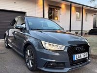 Begagnad Audi A1 Sportback 95 HK (69 kW) 2016 Ovanlig nardo grå lack Halvkombi