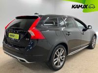 begagnad Volvo V60 CC D3 Summum BE Pro Taklucka VOC D-Värm 1-Brukare