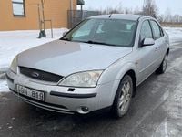 Begagnad Ford Mondeo 145 HK (106 kW) 2001 Halvkombi