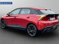Begagnad MG MG4 EV 2023 Röd Halvkombi