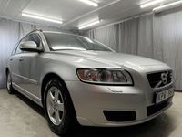 begagnad Volvo V50 D2 115hk DRAGKROK / VÄRMARE / NYBES / NYSERVAD