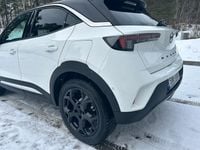 Begagnad Opel Mokka Ultimate 130 HK (95 kW) 2024 White jade SUV