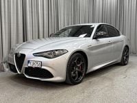 Begagnad Alfa Romeo Giulia Veloce 280 HK (205 kW) 2018 Silverstone gray metalic Sedan