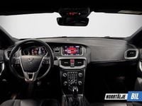 Begagnad Volvo V40 R-Design 150 HK (110 kW) 2018 Svart Halvkombi