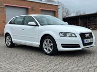 begagnad Audi A3 Sportback 1.6 TDI Attraction, Comfort | 2 ägare