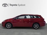 Begagnad Toyota Auris Touring Sports Active 137 HK (100 kW) 2017 Röd Kombi