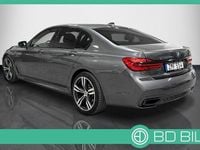 Begagnad BMW 740 M Sport 326 HK (239 kW) 2016 Magellan grå metallic Sedan