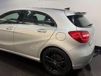 Begagnad Mercedes A180 Style 122 HK (89 kW) 2013 Silver Halvkombi