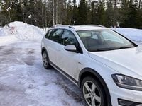 Begagnad VW Golf Alltrack 180 HK (132 kW) 2017 Kombi