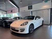 begagnad Porsche Panamera 4 300hk, V6, Sport Chrono, Sv-såld, Lågmil