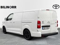 Begagnad Toyota Proace 100 kW (137 HK) 2021 Vit Minibuss