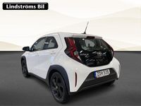 Begagnad Toyota Aygo X X-play 72 HK (52 kW) 2022 Vit SUV