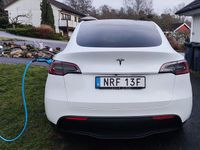 Begagnad Tesla Model Y Long Range RWD 250 kW (340 HK) 2024 Vit SUV