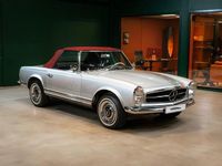 Begagnad Mercedes 230 150 HK (110 kW) 1965 Silver Cab