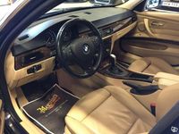 Begagnad BMW 330 Comfort Edition 245 HK (180 kW) 2009 Svart Sedan