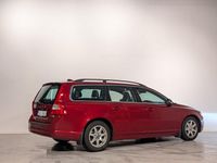 Begagnad Volvo V70 Momentum 116 HK (85 kW) 2011 Röd Kombi