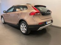 begagnad Volvo V40 CC D2 Momentum Business E 2014, Kombi