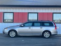Begagnad Volvo V70 Kinetic 231 HK (169 kW) 2011 Ljusbrun Kombi