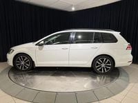 Begagnad VW Golf VII 110 HK (80 kW) 2017 Vit Kombi