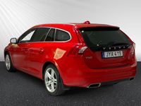 Begagnad Volvo V60 Business Edition 190 HK (139 kW) 2015 Röd Kombi