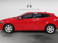 Begagnad Volvo V40 Kinetic 180 HK (132 kW) 2013 Röd Halvkombi
