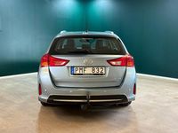 Begagnad Toyota Auris Touring Sports Executive 124 HK (91 kW) 2013 Ljusblå Kombi