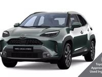 Begagnad Toyota Yaris Hybrid Style 133 HK (97 kW) 2025 Grön