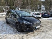 Begagnad Ford S-MAX S 180 HK (132 kW) 2017 Svart Minibuss