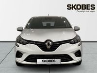 Begagnad Renault Clio V Zen 91 HK (66 kW) 2023 Vit Halvkombi