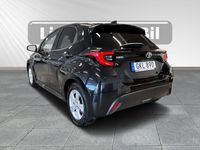 begagnad Toyota Yaris Active Plus 1,5 e-CVT 116hk V-hjul