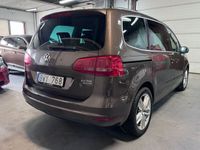 begagnad VW Sharan 2.0 TDI Premium El-dörr Drag Nav gps 140hk