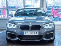 Begagnad BMW M135 326 HK (239 kW) 2016 Grå Halvkombi