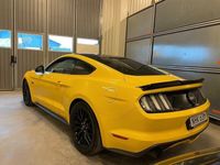 begagnad Ford Mustang GT SelectShift 5.0 441HK GPS Backkam Helskinn