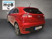 Begagnad Kia Rio 86 HK (63 kW) 2015 Röd Sedan