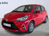 Begagnad Toyota Yaris Hybrid Active 102 HK (75 kW) 2018 Röd Halvkombi