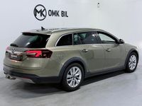 Begagnad Opel Insignia Country Tourer Business 163 HK (119 kW) 2014 Grön Kombi