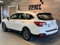 Begagnad Subaru Outback 175 HK (128 kW) 2014 Vit Kombi