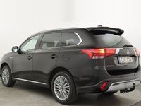 begagnad Mitsubishi Outlander P-HEV AWD Business Läder Drag V-Hjul