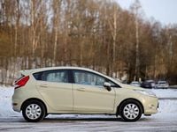 Begagnad Ford Fiesta 82 HK (60 kW) 2009 Metallic Halvkombi
