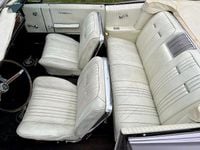 Begagnad Pontiac Bonneville 333 HK (244 kW) 1965 Iris mist metallic Sedan