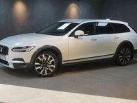 Begagnad Volvo V90 CC Momentum 190 HK (139 kW) 2018 Vit Kombi
