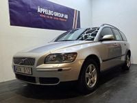 Begagnad Volvo V50 101 HK (74 kW) 2005 Ljusgrå Kombi