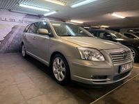Begagnad Toyota Avensis 163 HK (119 kW) 2006 Grön Kombi