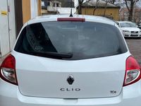 begagnad Renault Clio 5-dörrarsHalvkombi 1.2TCe Nybes Byte 595 2012, Halvkombi