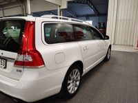 begagnad Volvo V70 D5 Summum Automat 215 Hk